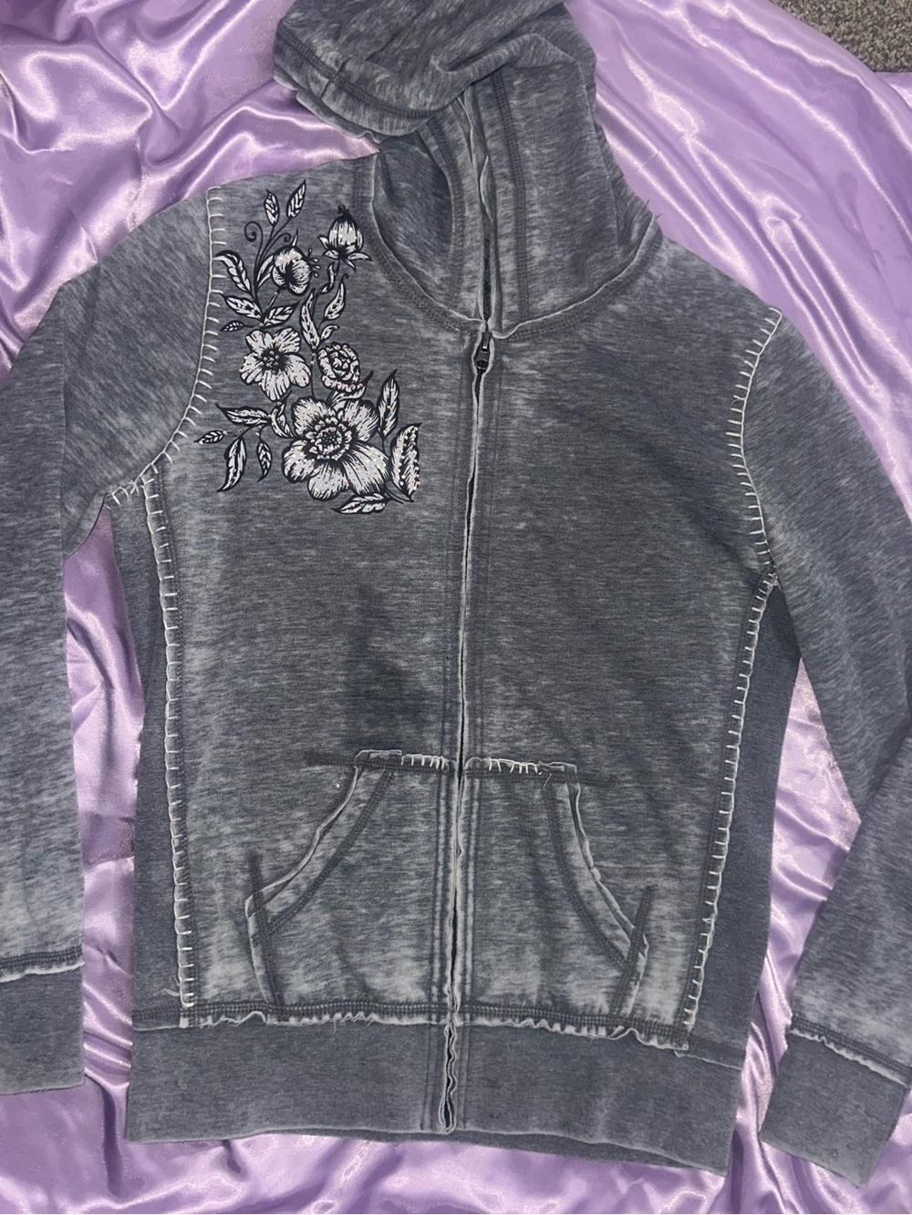 Y2K McBling Embellished Rhinestone Graphic Hoodie size M - Picture 3 of 14